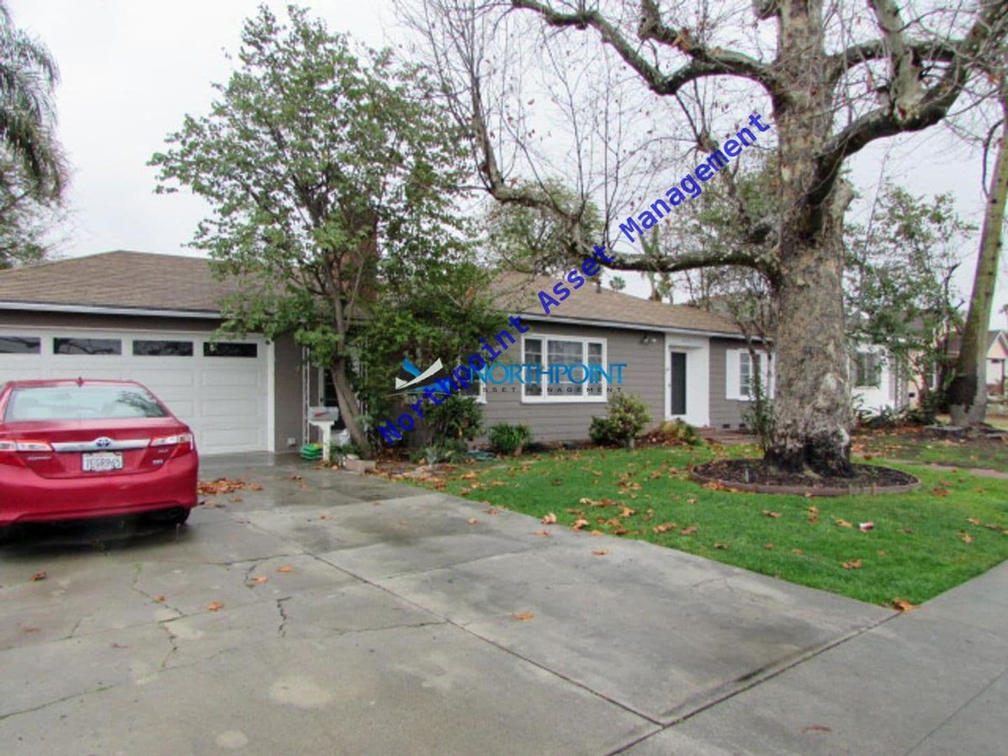 Riverside House: 6646 Palm Ave