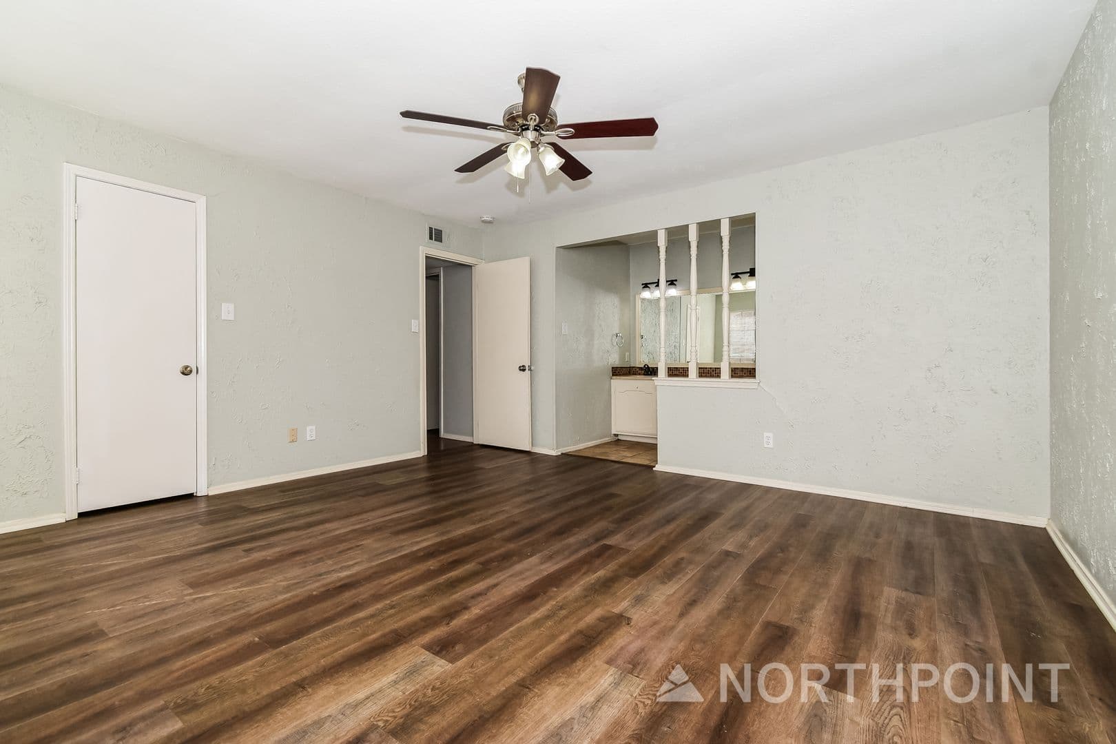 Rowlett House: 6113 Denver St