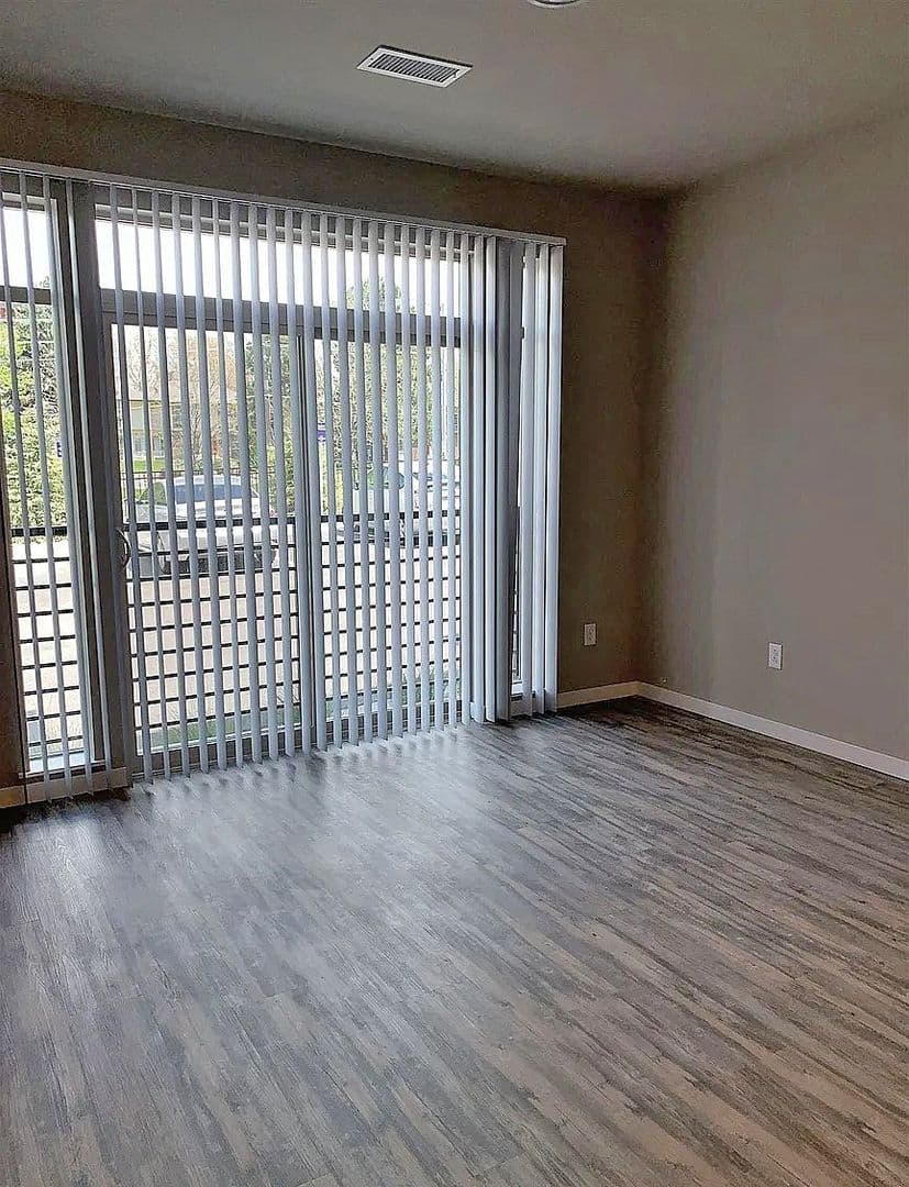 Denver Apartment: 155 S Monaco Street Pkwy Apt 104 Crestmoor Heights