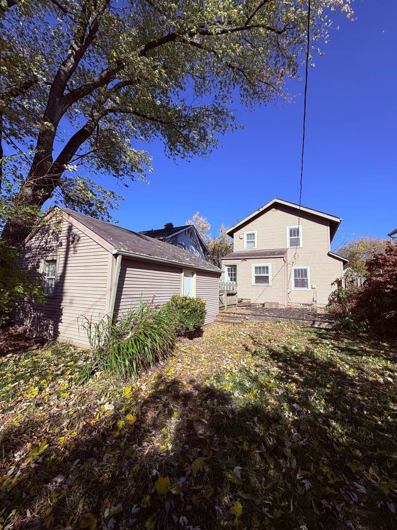 Columbus House: 43 E Beechwold Blvd