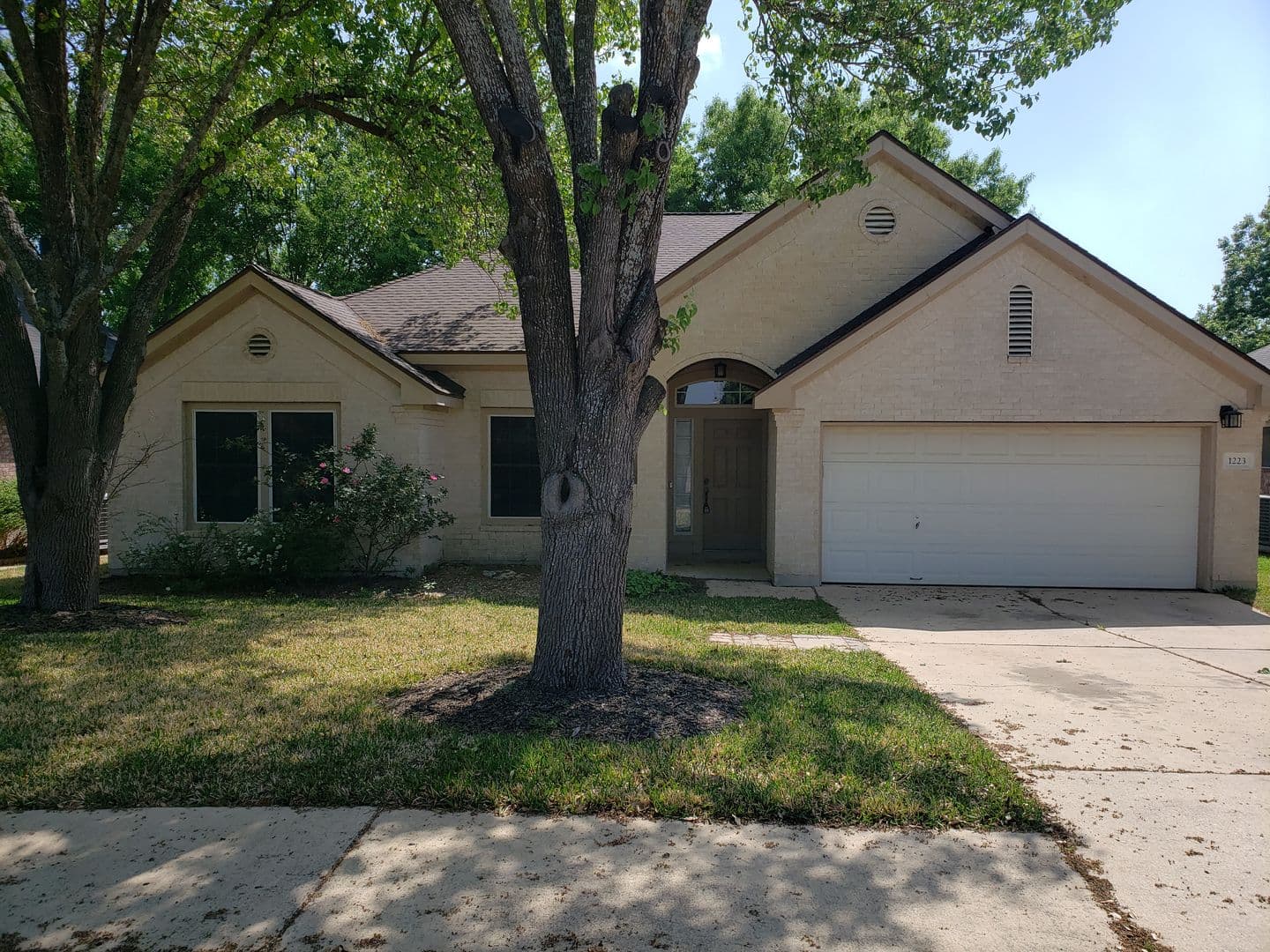 Cedar Park House: 1223 Red Ranch Cir