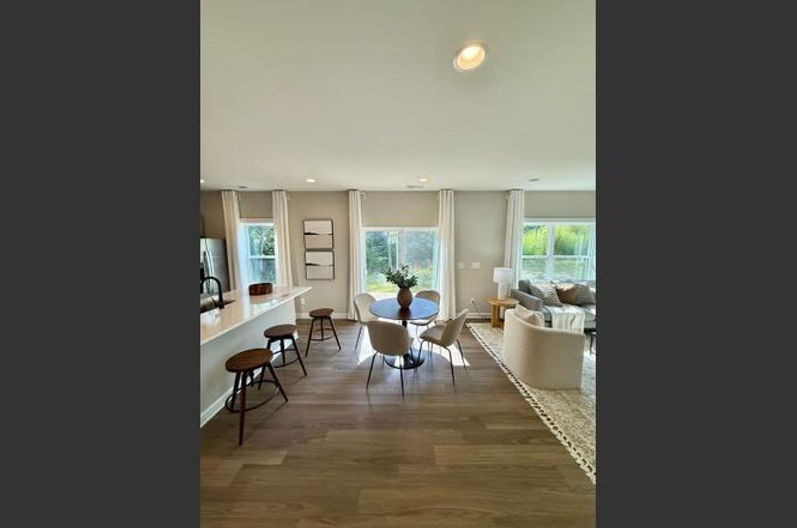 Charlotte House: 8029 Joy Crossing Ln