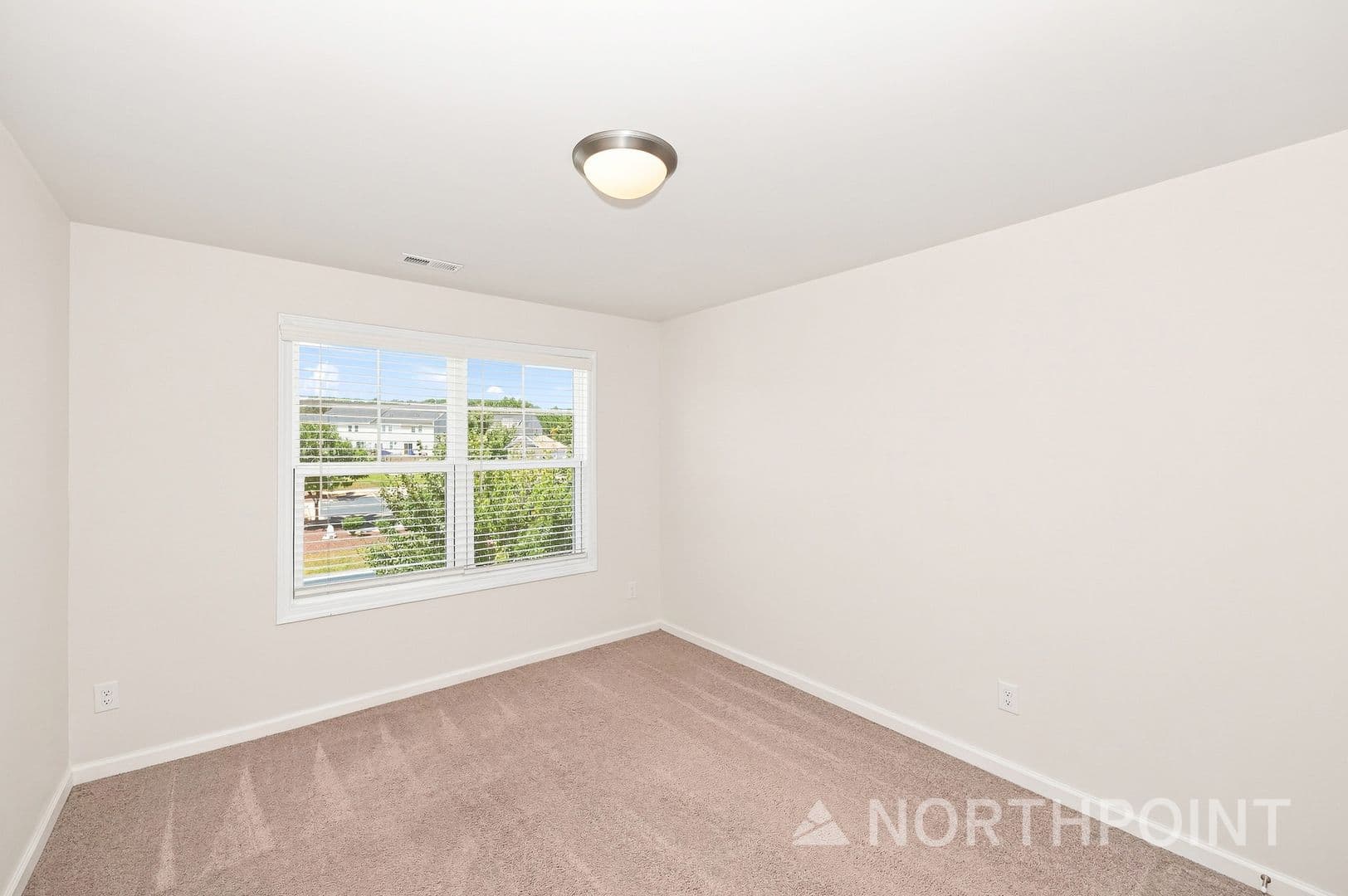 Terrell Apartment: 8143 Sheffield Dr