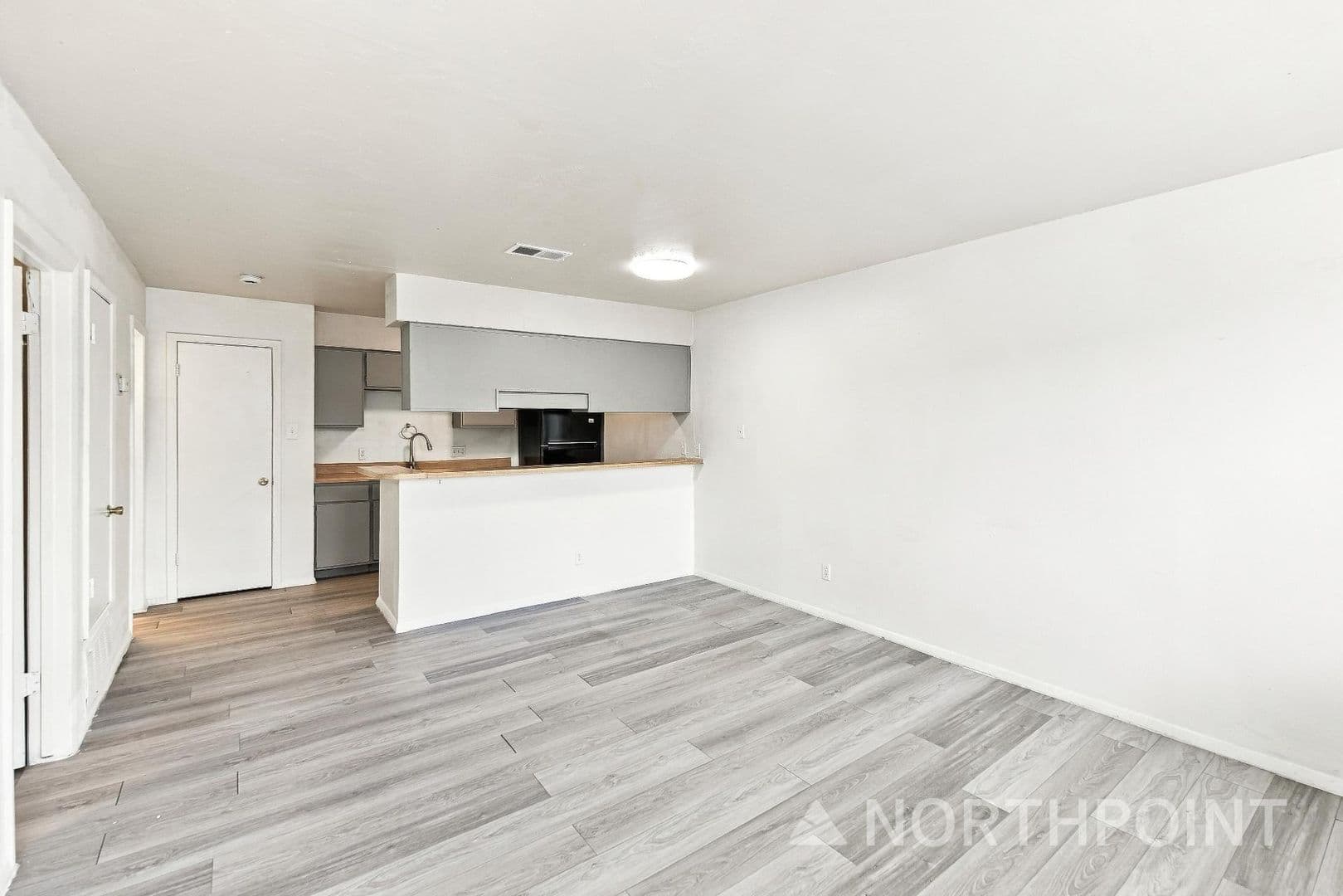 Austin Apartment: 2201 W William Cannon Dr
