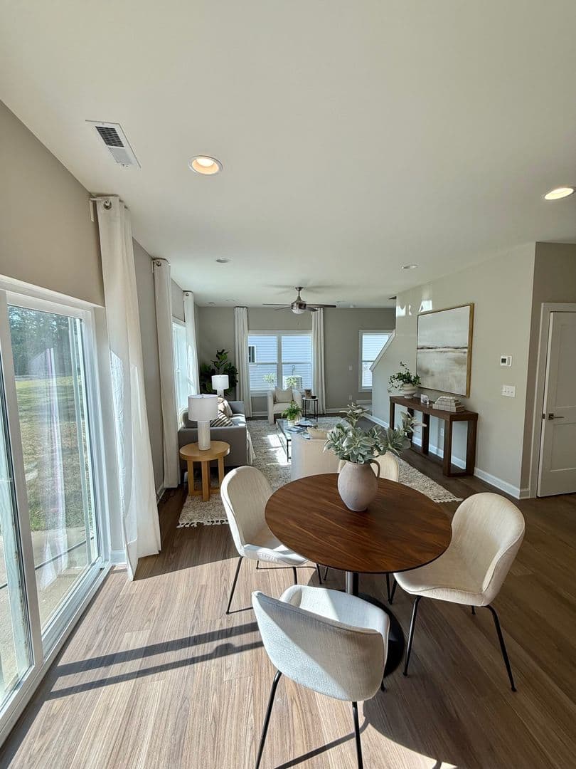 Charlotte House: 8021 Joy Crossing Ln
