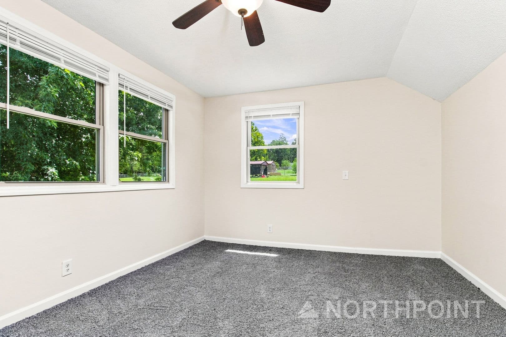 Lexington House: 236 Pleasant View Dr