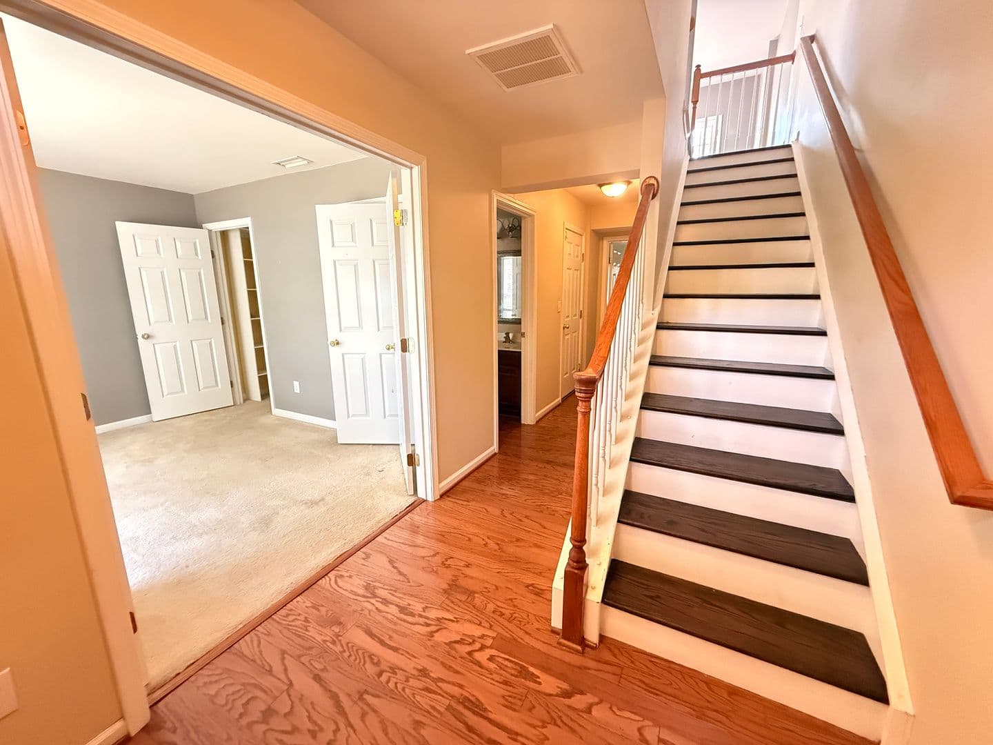 Charlotte Townhome: 15641 Castle Watch Ave