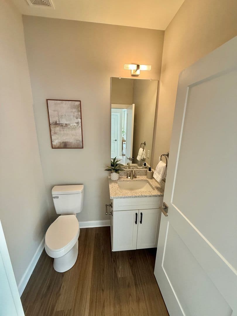 Charlotte House: 8029 Joy Crossing Ln