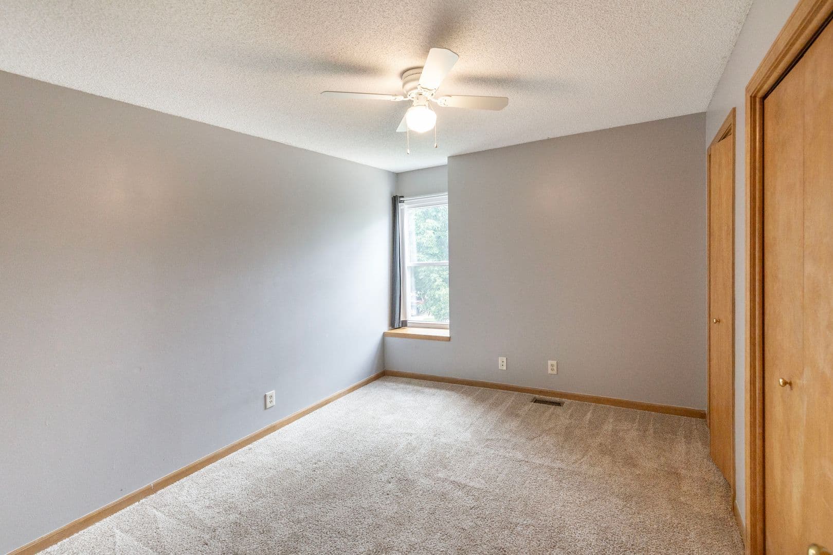 Olathe House: 16131 S Matt Ct