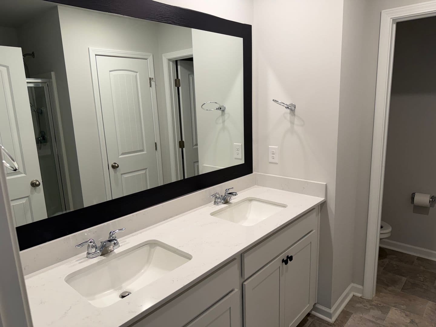 Columbia Townhome: 1407 Walker Way