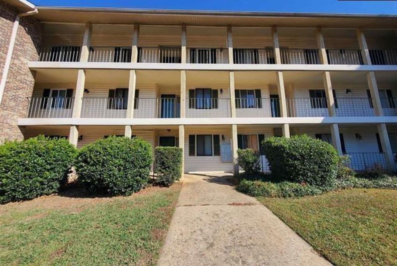 Columbia Condo: 1208 Bush River Rd Apt H7