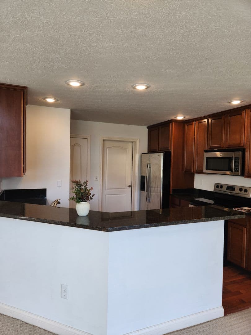 Columbus Condo: 5087 Dinard Way