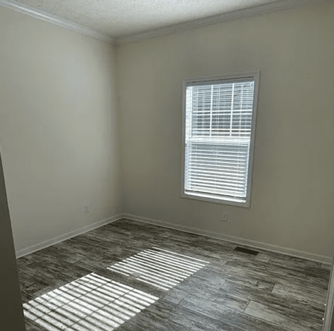 Rock Hill House: 379 Blanche Cir