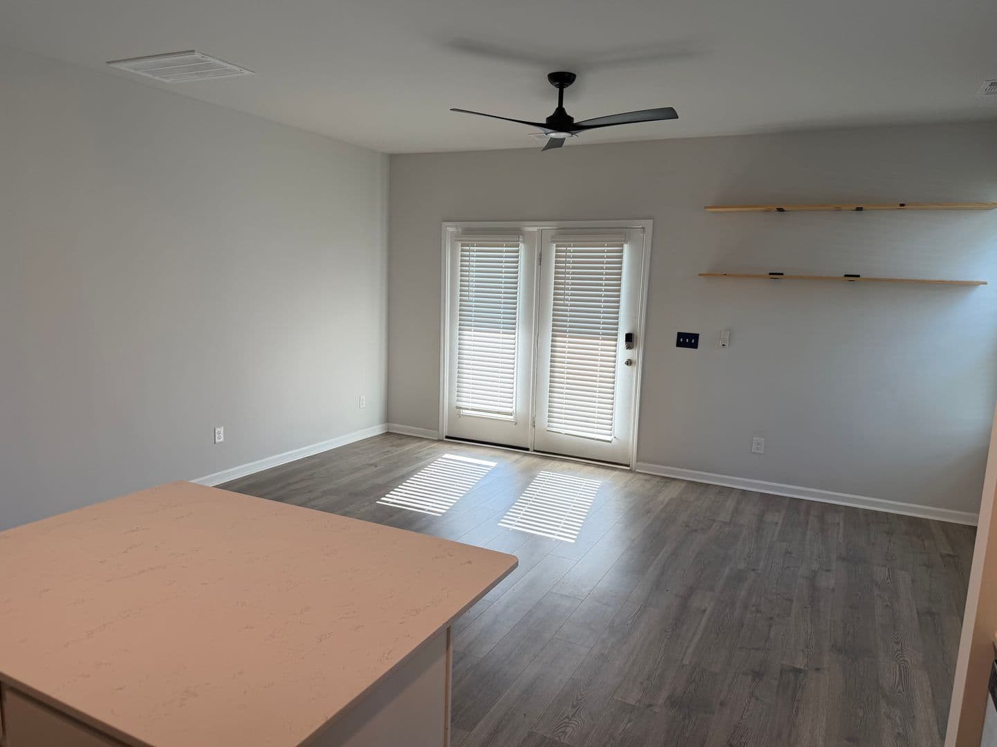 Columbia Townhome: 1407 Walker Way