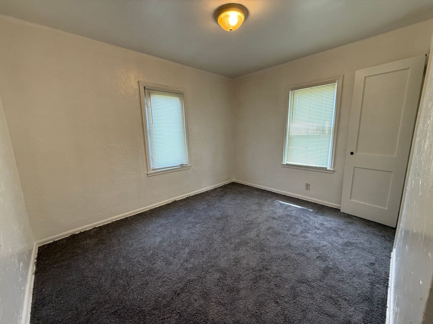 Columbus House: 3091 E 13th Ave