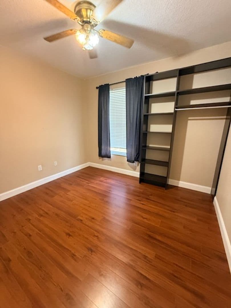 Palm Harbor House: 4351 Ellinwood Blvd