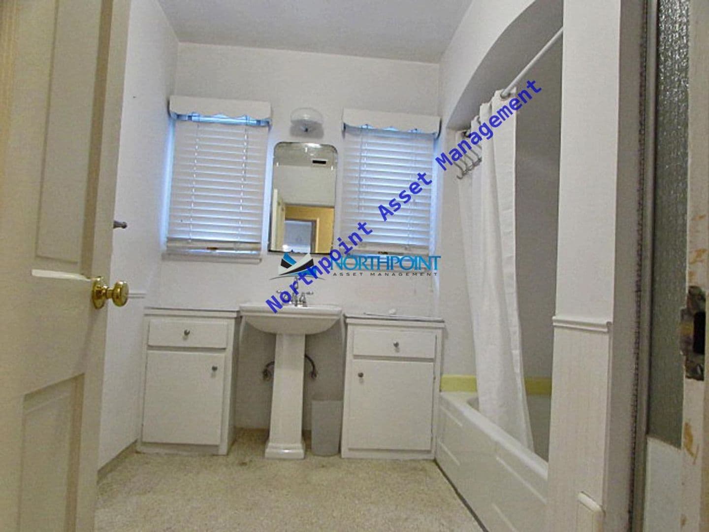 Riverside House: 6646 Palm Ave