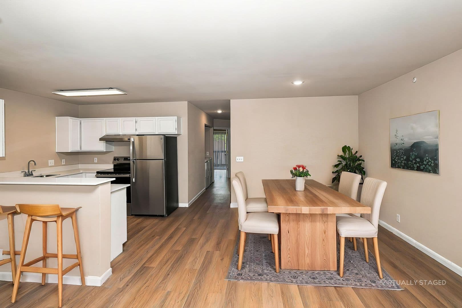 Leander Apartment: 413 Lion Dr