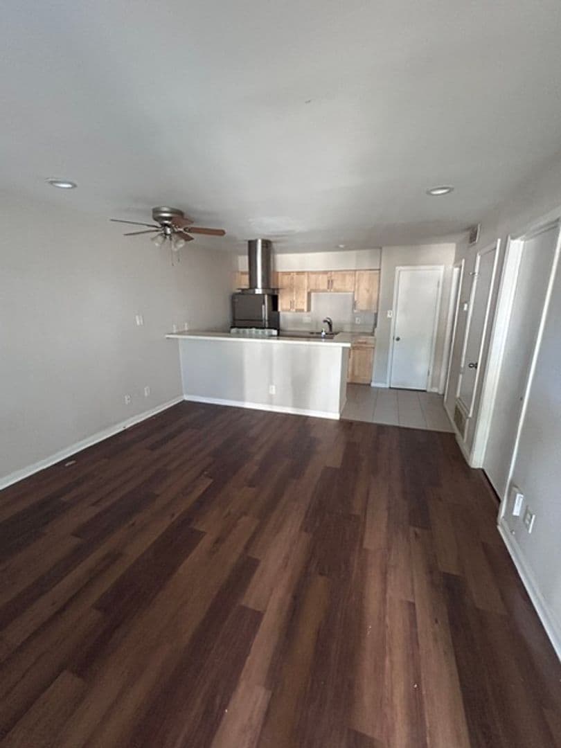 Austin Apartment: 2201 W William Cannon Dr