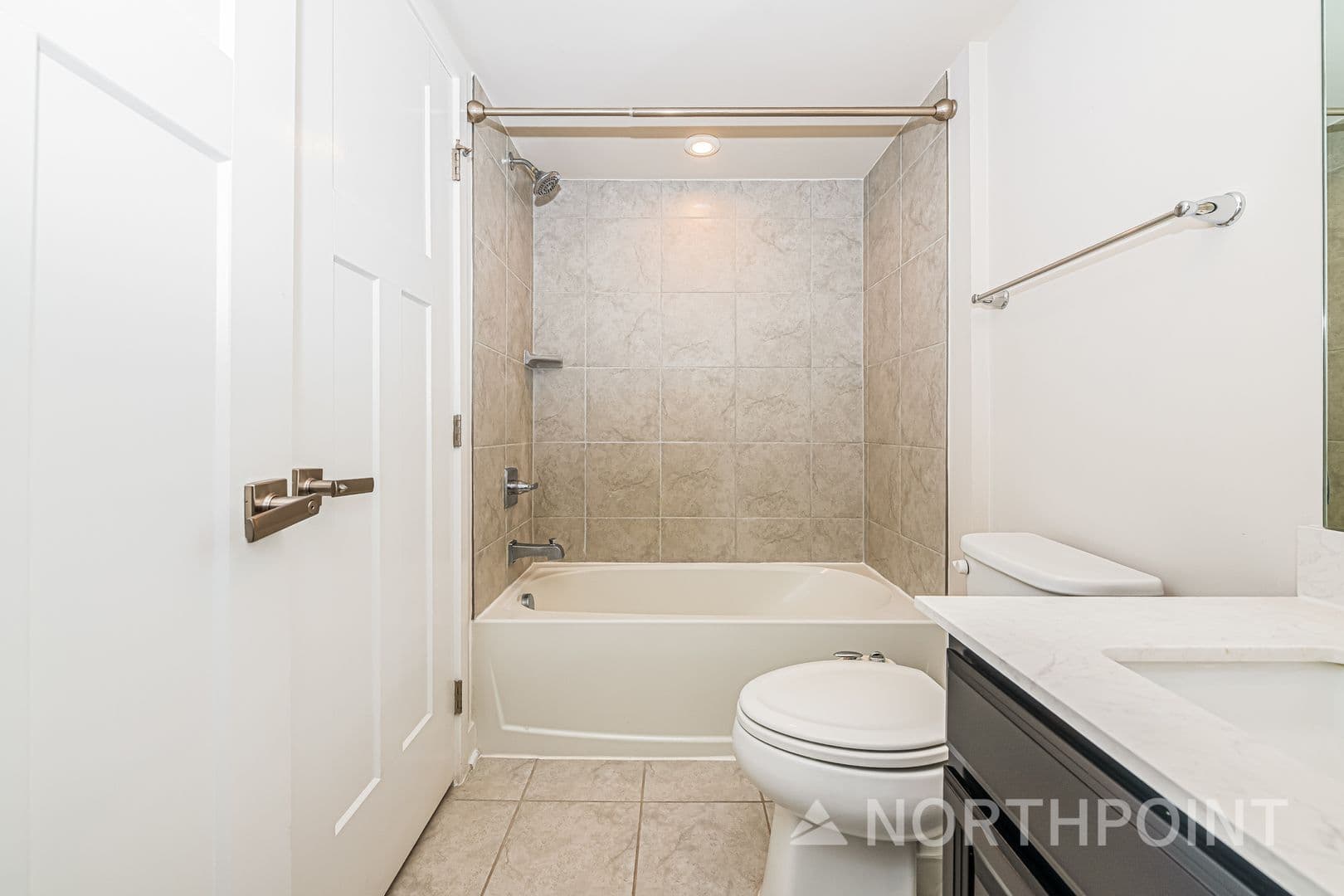 Cary Townhome: 934 Channing Park Cir