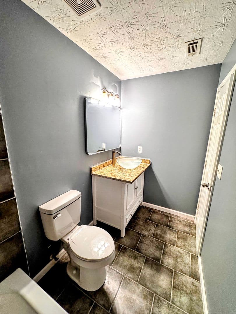Decatur House: 2747 Vining Ridge Terrace