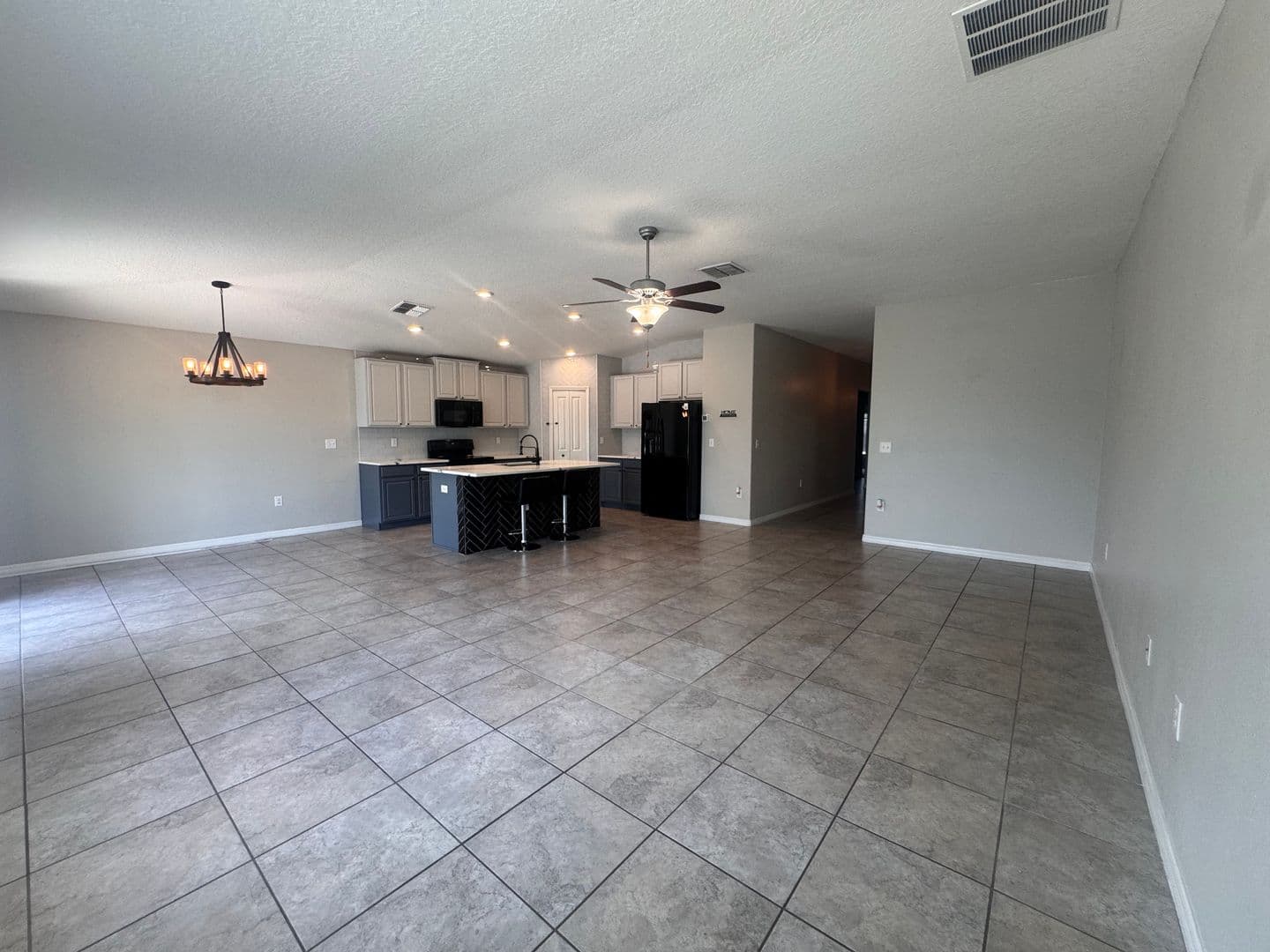 Wimauma House: 10164 Carloway Hills Dr