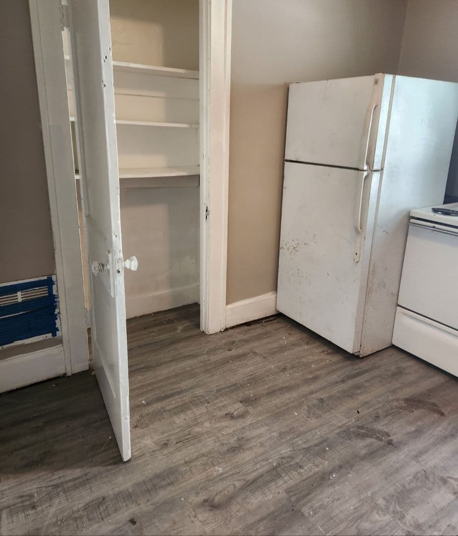 Columbus Apartment: 94-96 N Hague Ave