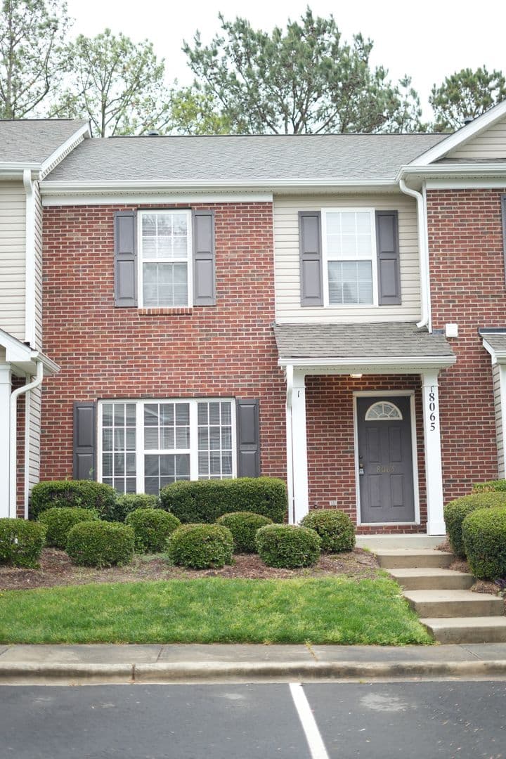 Matthews Townhome: 8065 Stoneham Ct