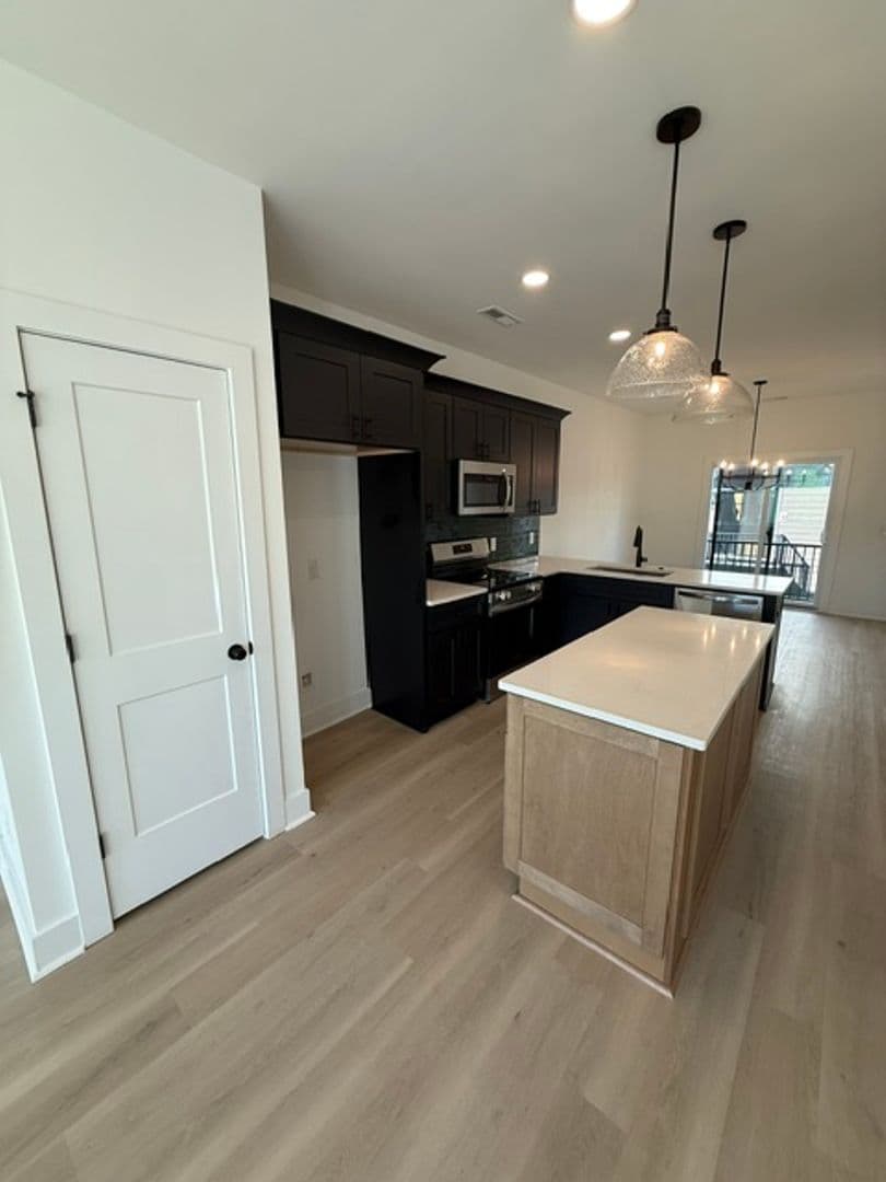 Charlotte Townhome: 6020 Old Pineville Rd
