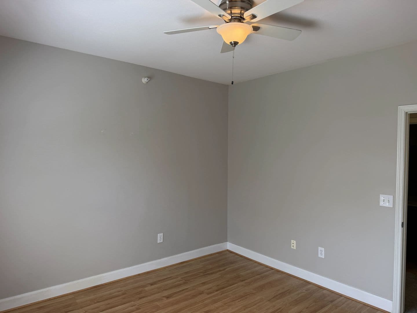 Leawood Apartment: 11620 Tomahawk Creek Pkwy Apt J