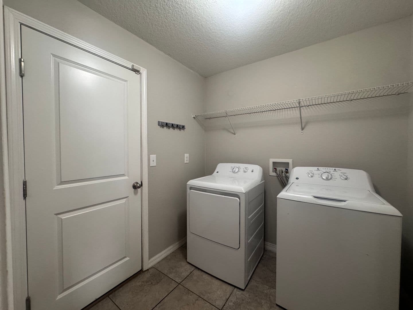 Wimauma House: 10164 Carloway Hills Dr