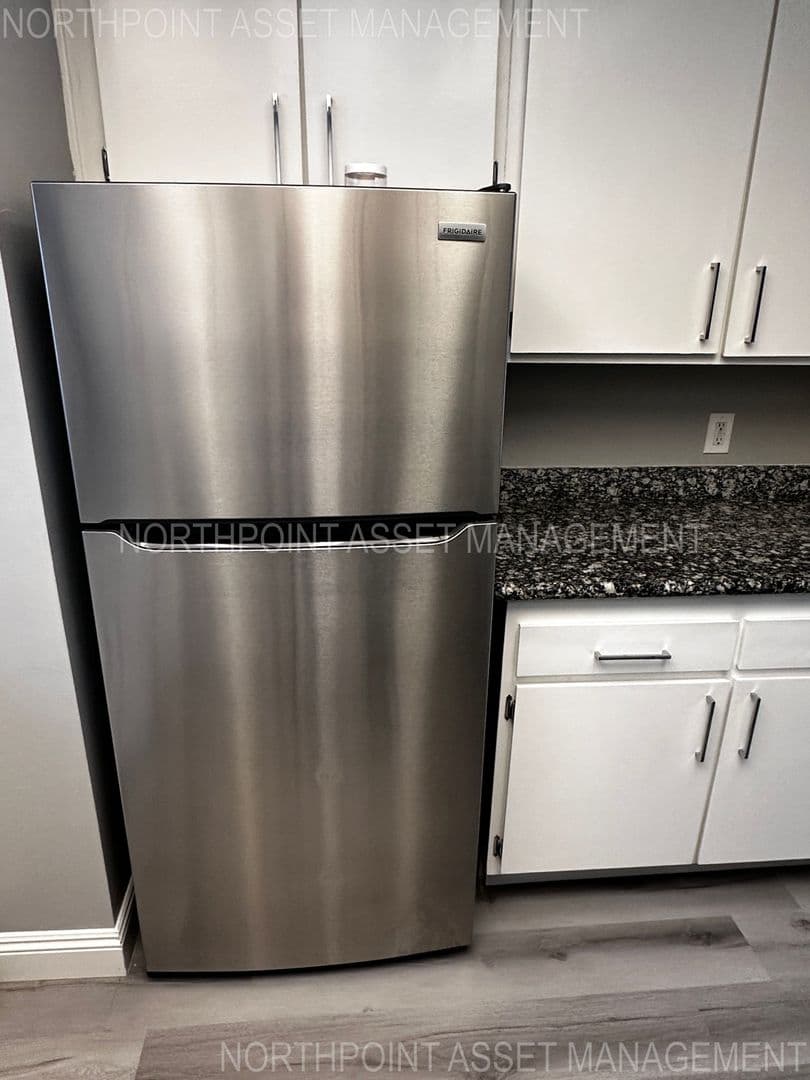 Sacramento Condo: 1578 Newborough Dr