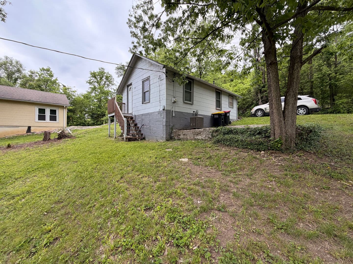 Excelsior Springs House: 714 Hazel St