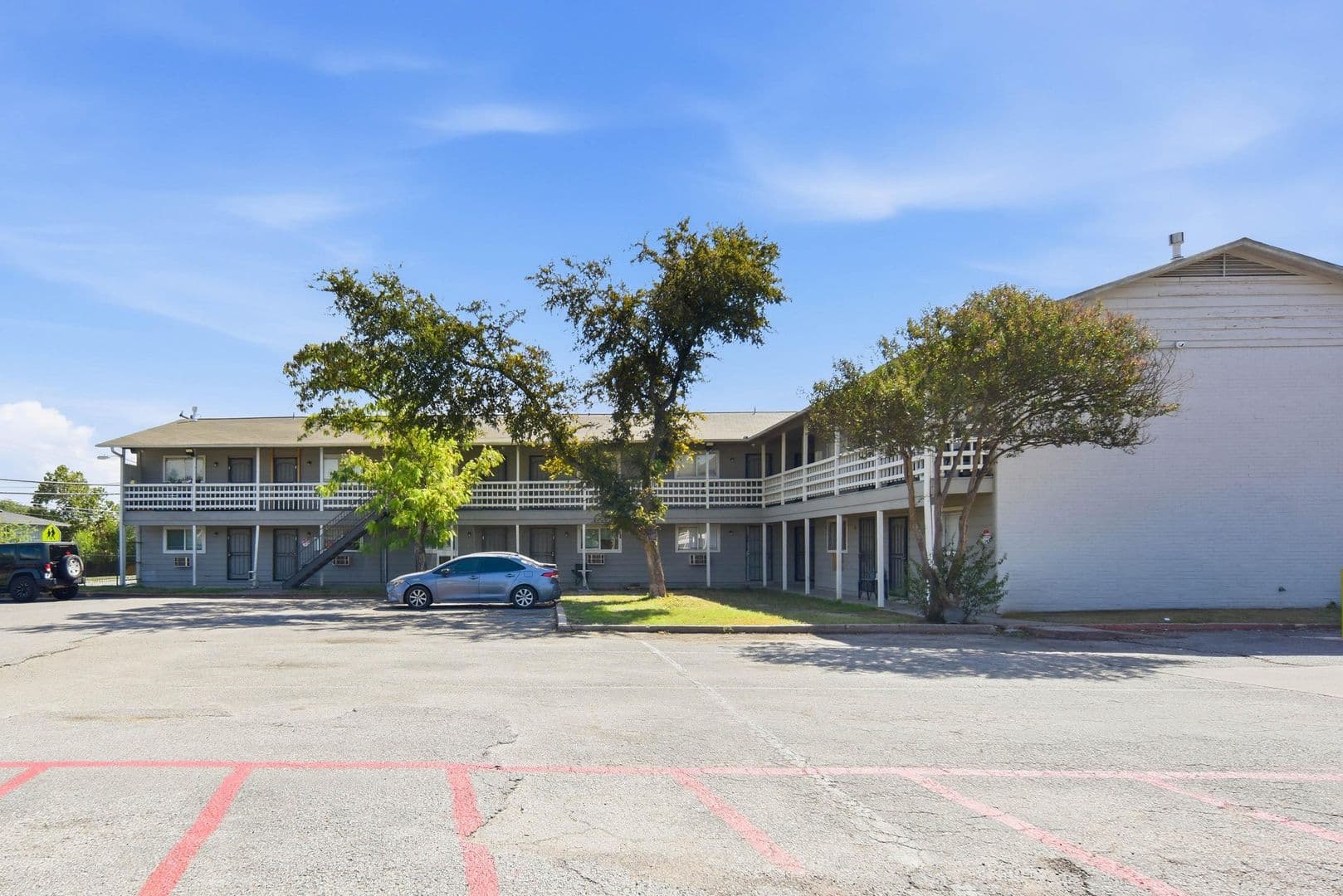 Austin Apartment: 8807 Redfield Ln