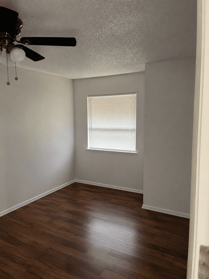 Austin Apartment: 2201 W William Cannon Dr