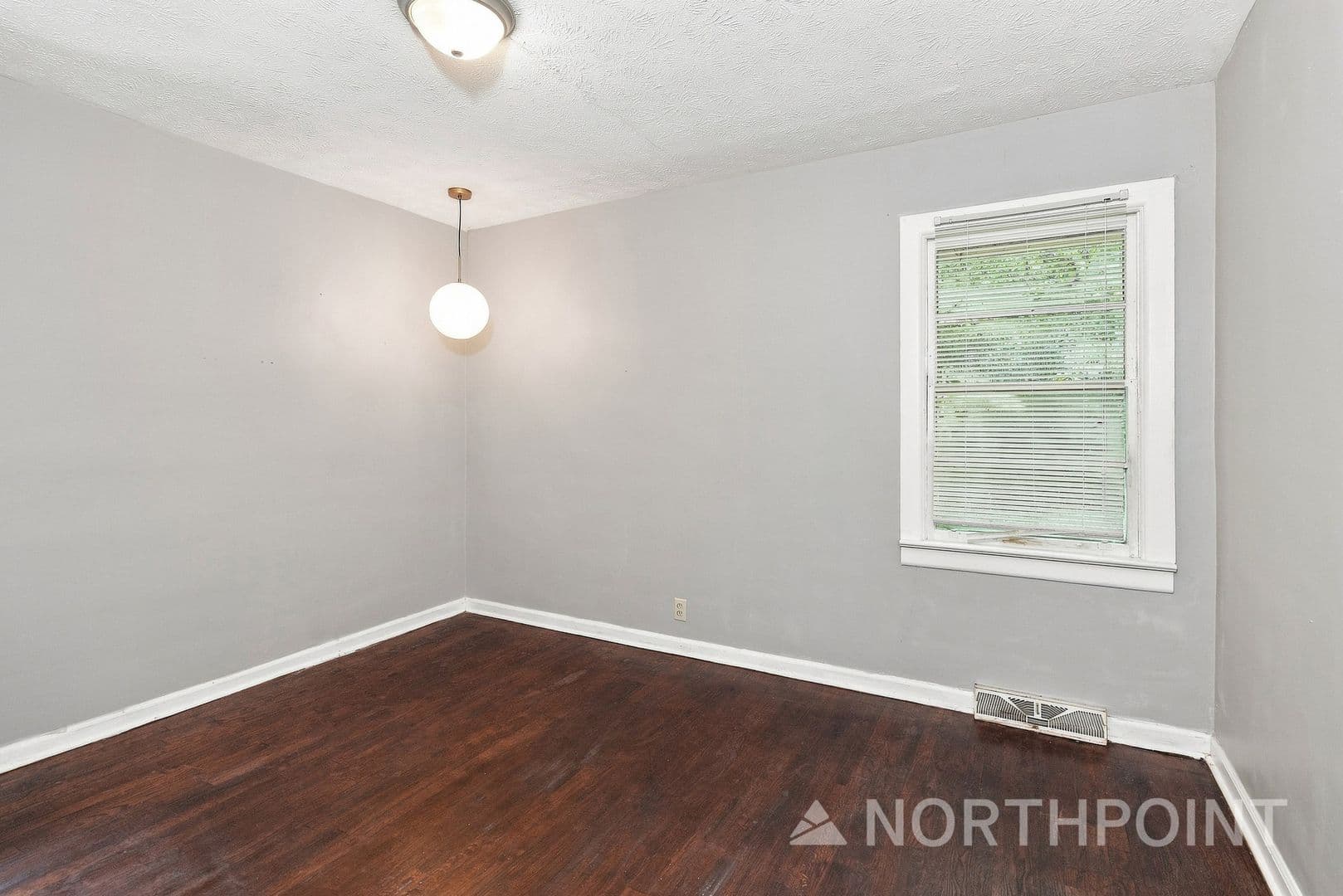 Decatur House: 1003 Forrest Blvd