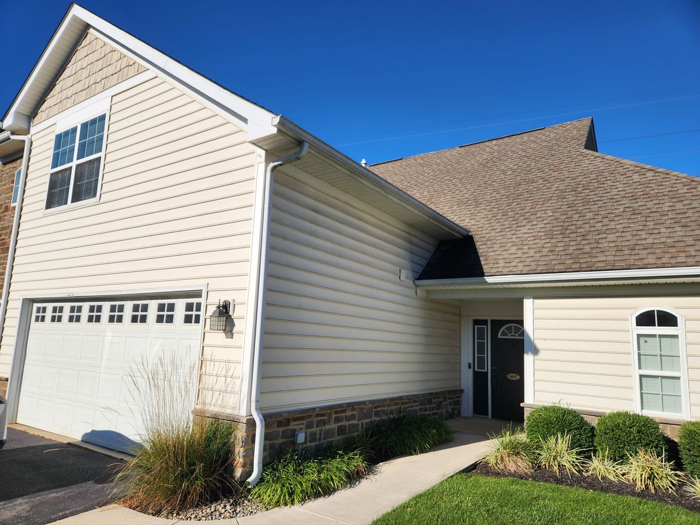 Columbus Condo: 5087 Dinard Way