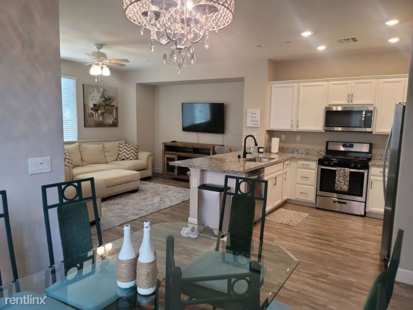 Fair Oaks House: 6404 Brando Loop