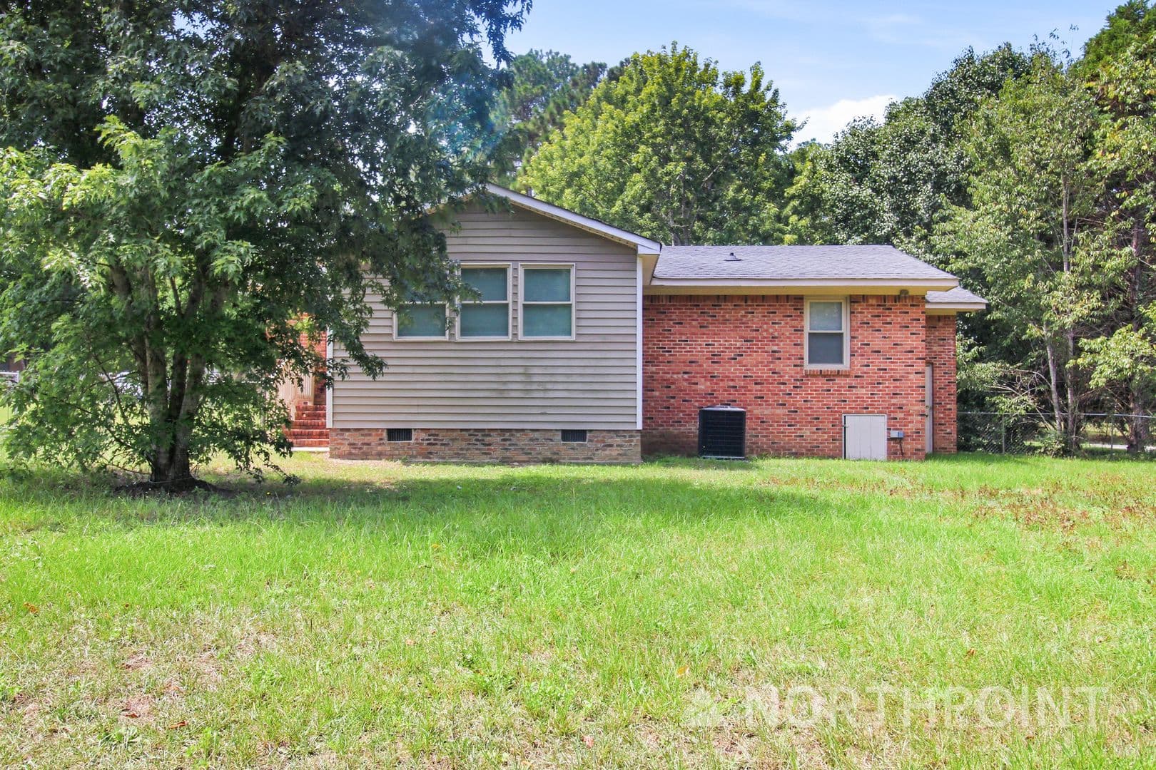 Lexington House: 236 Pleasant View Dr