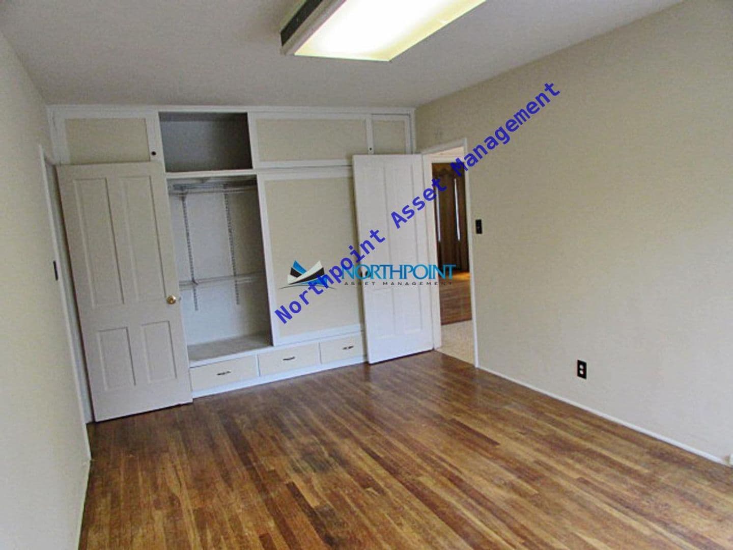 Riverside House: 6646 Palm Ave