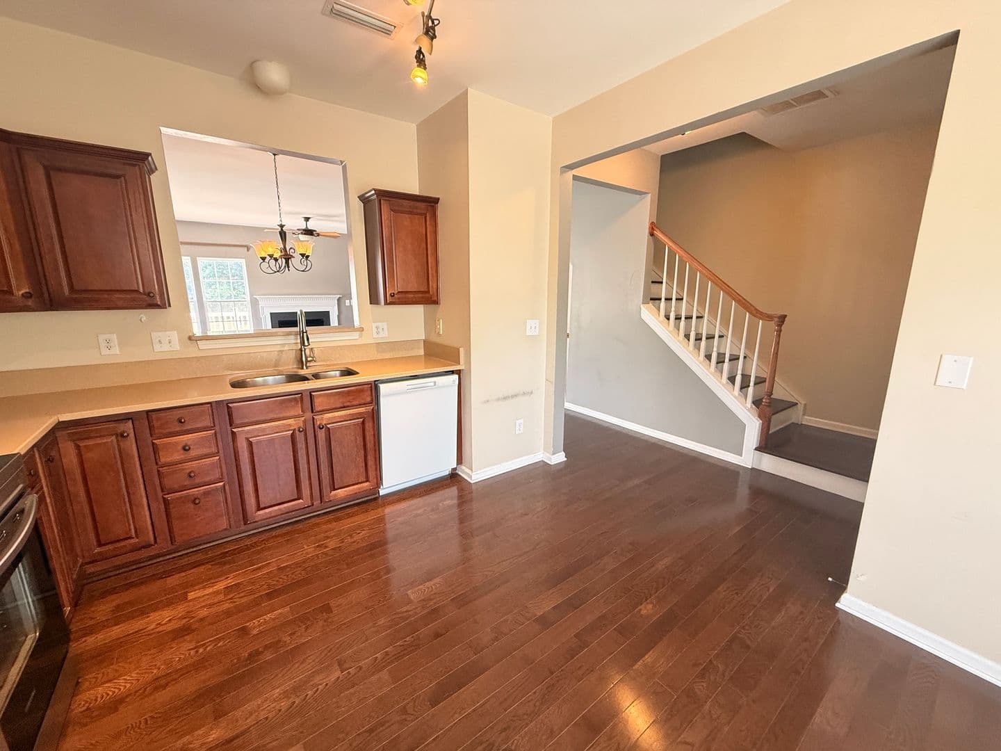 Charlotte Townhome: 15641 Castle Watch Ave