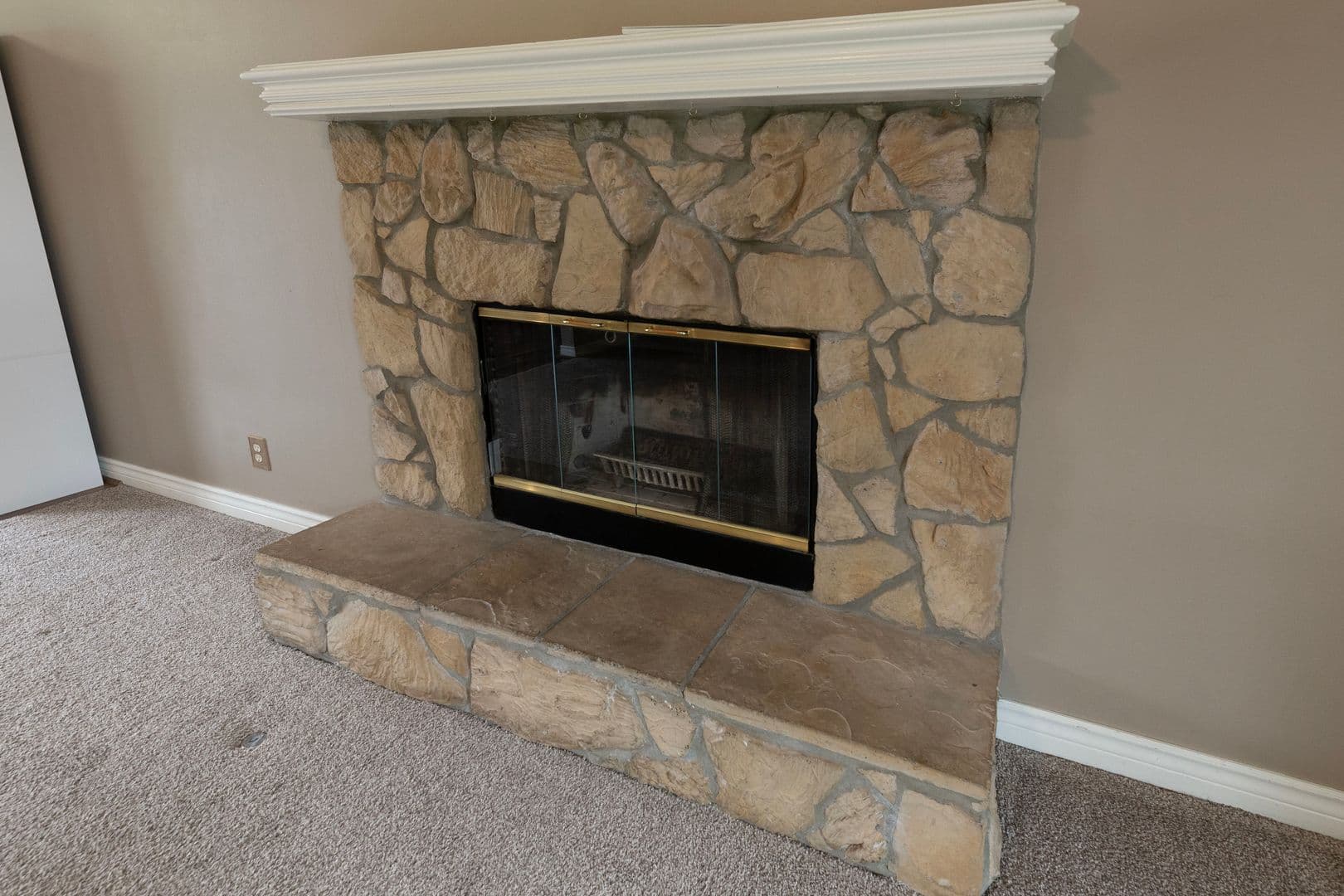 Olathe House: 16131 S Matt Ct