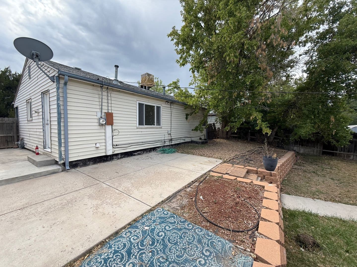 Denver House: 1745 W Virginia Ave
