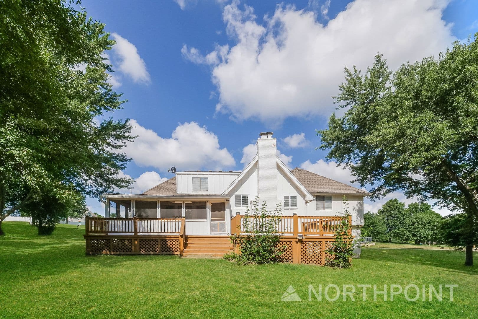 Overland Park House: 15045 Switzer Rd