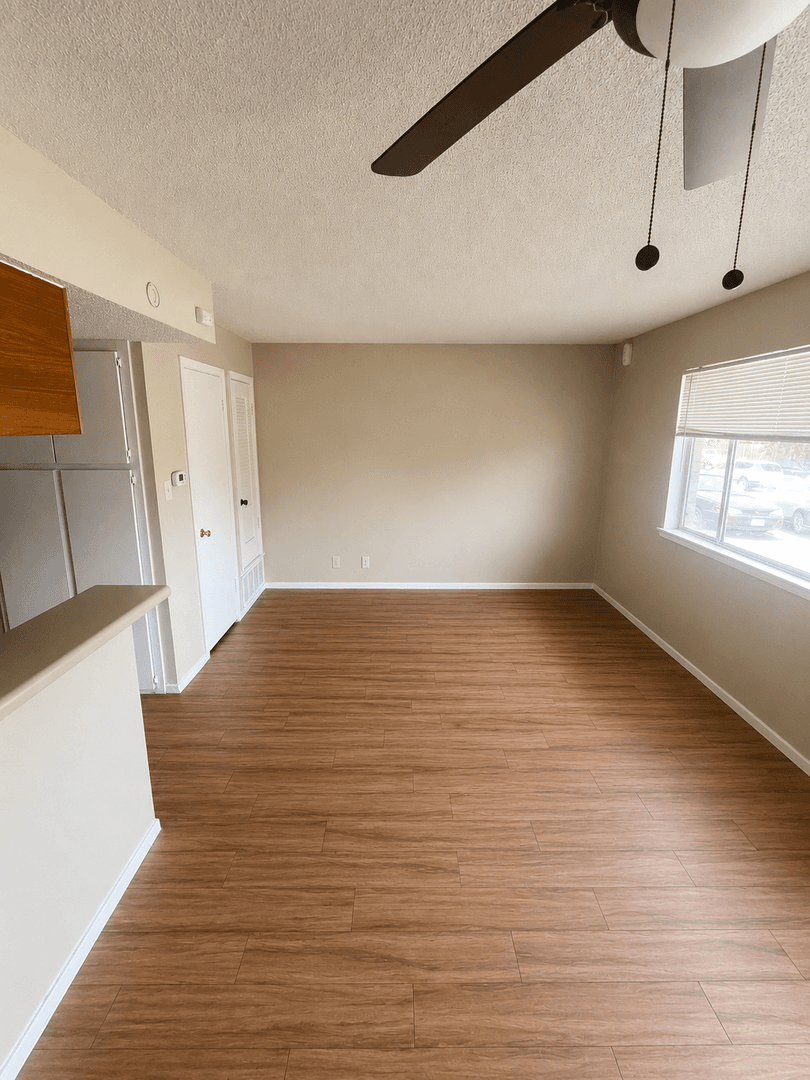 Austin Apartment: 8807 Redfield Ln