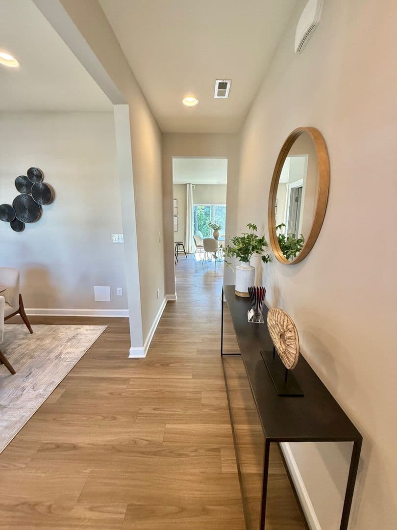 Charlotte House: 8021 Joy Crossing Ln