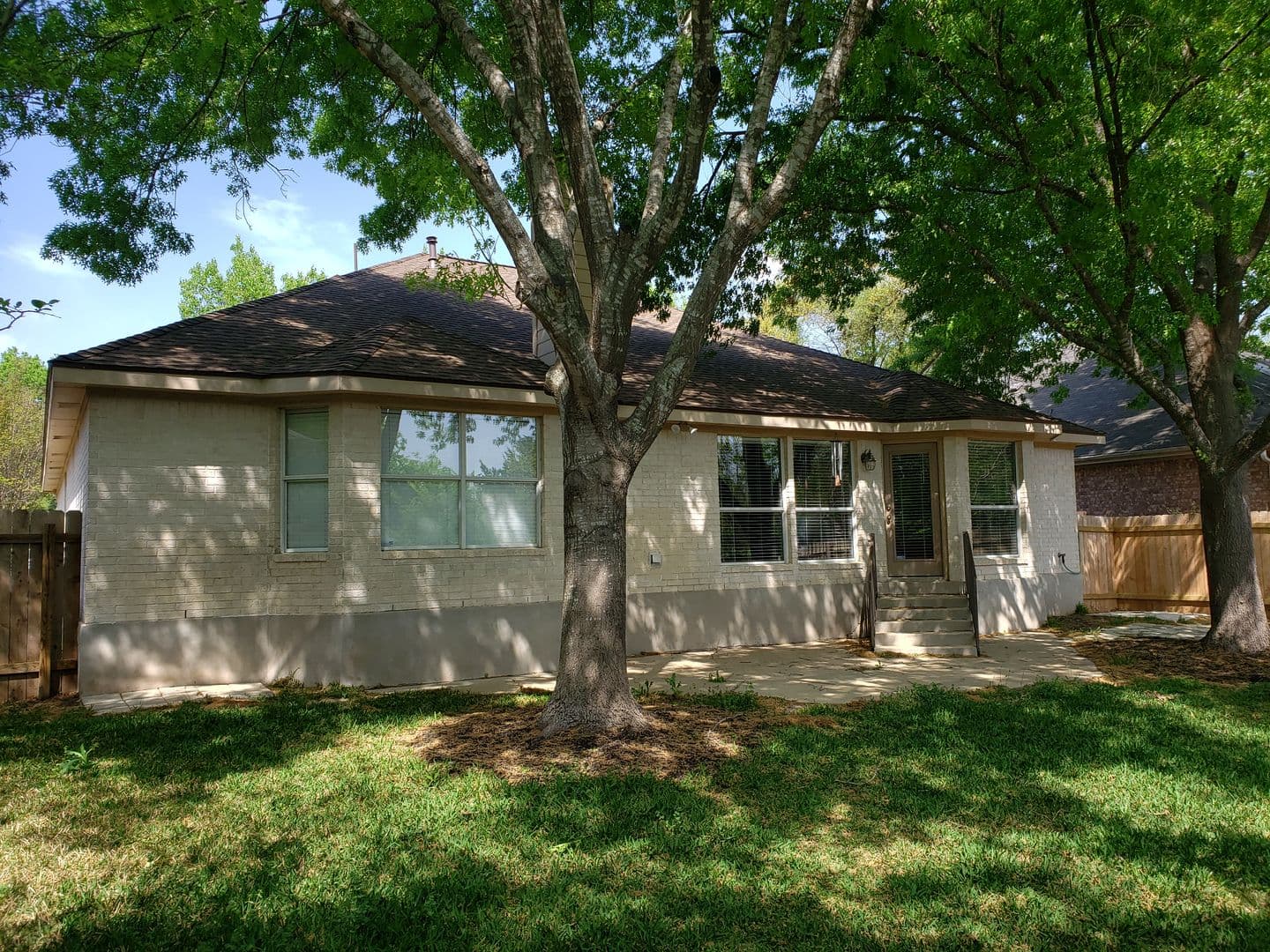 Cedar Park House: 1223 Red Ranch Cir