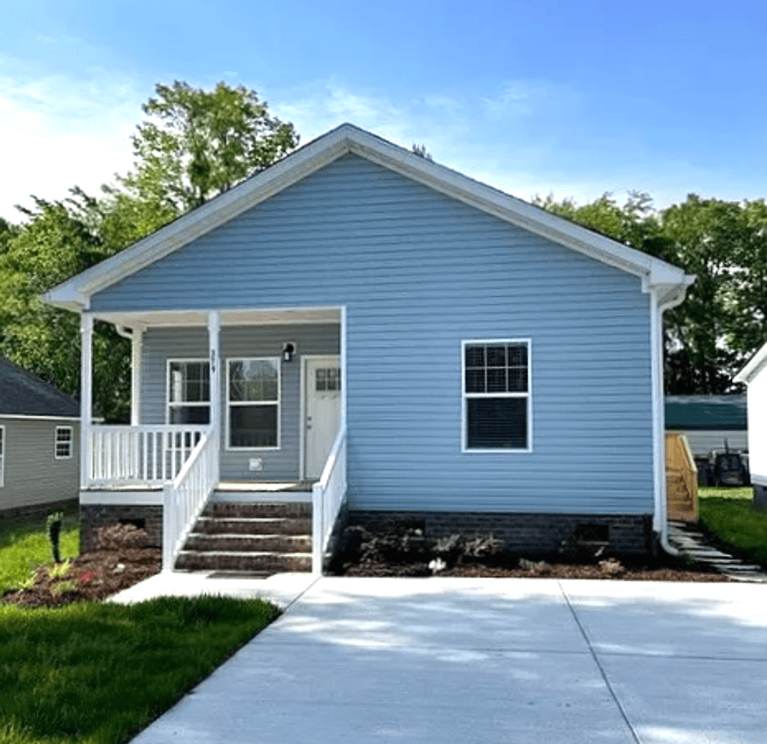Rock Hill House: 379 Blanche Cir