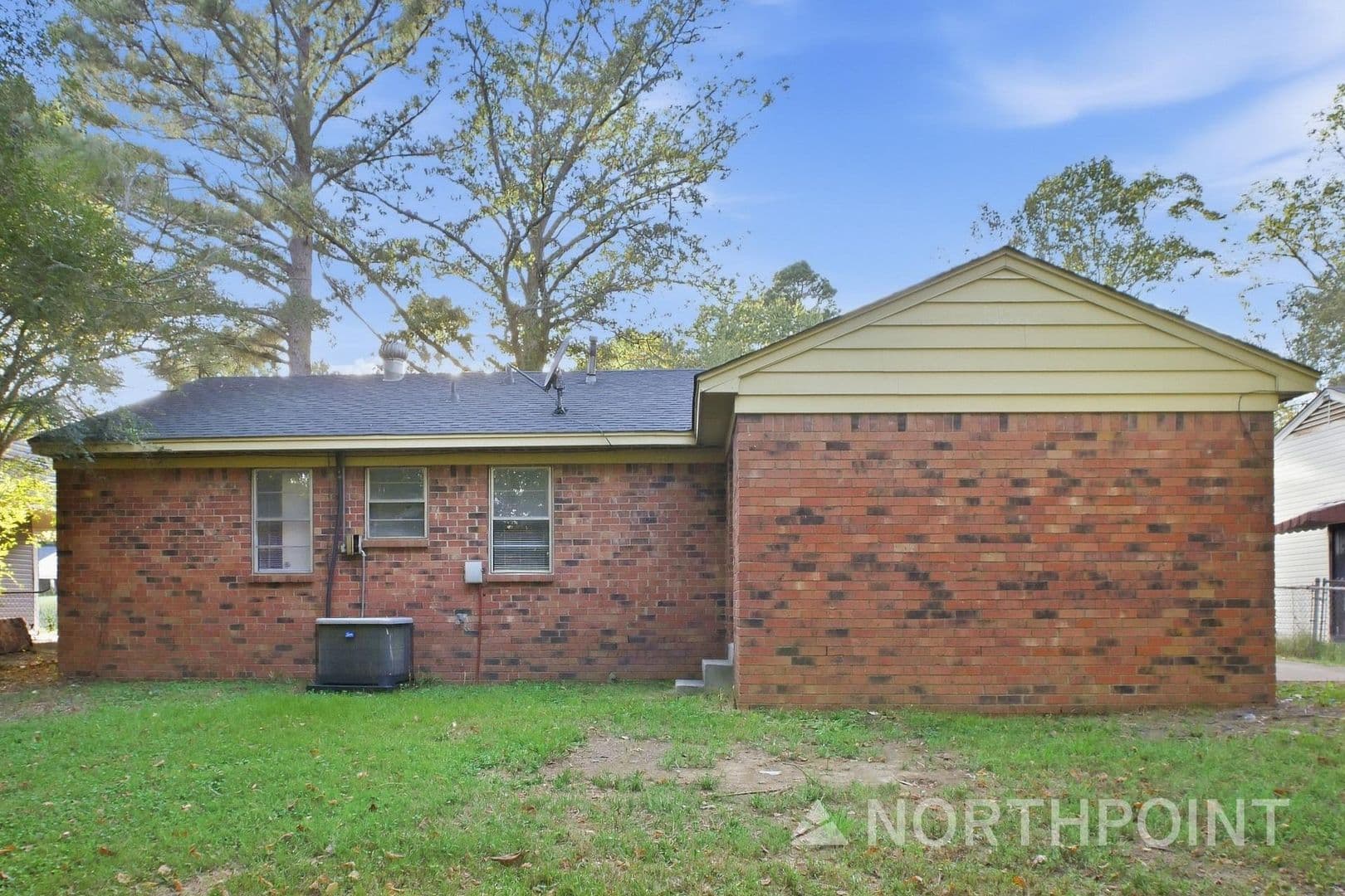 Memphis House: 5058 Blacksmith Dr
