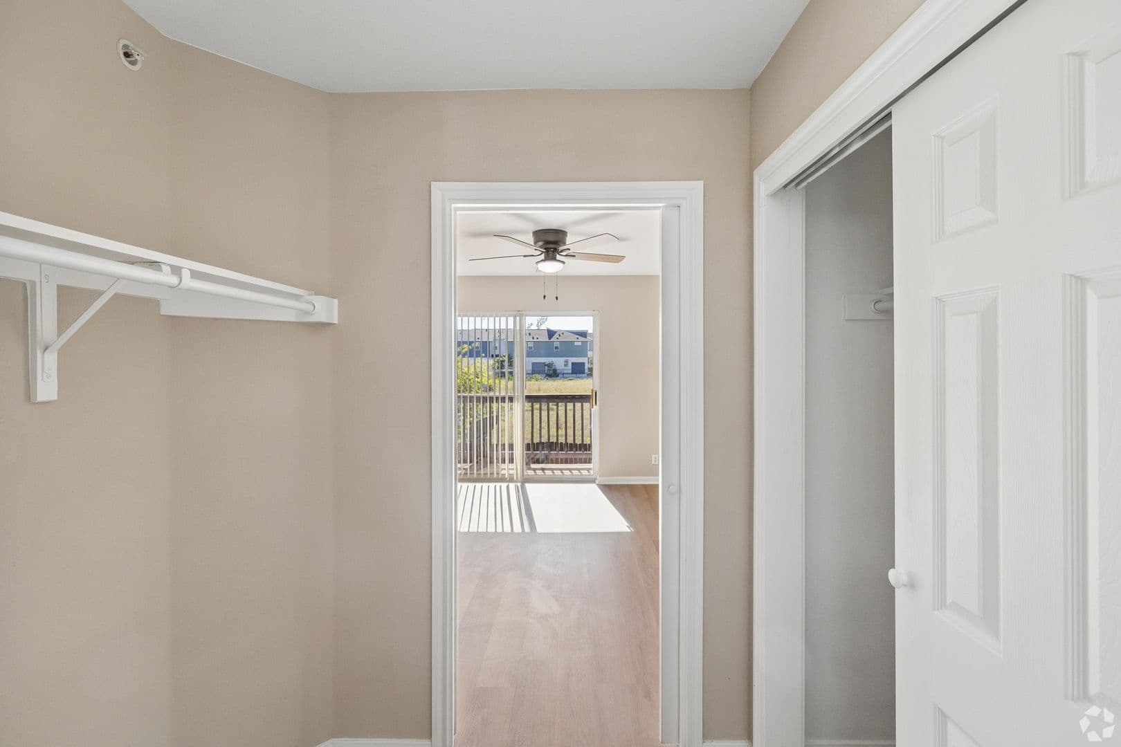 Leander Apartment: 413 Lion Dr